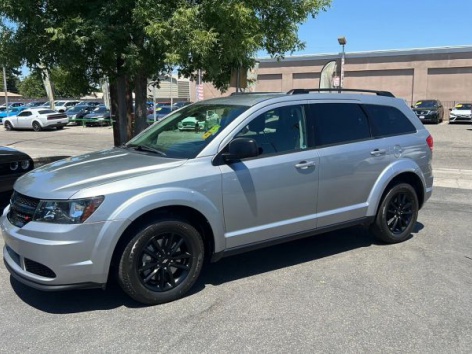 2020 Dodge Journey SE's photo