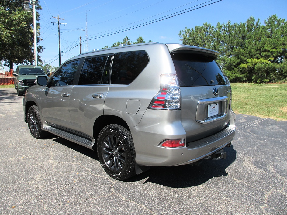 Lexus GX photo 7