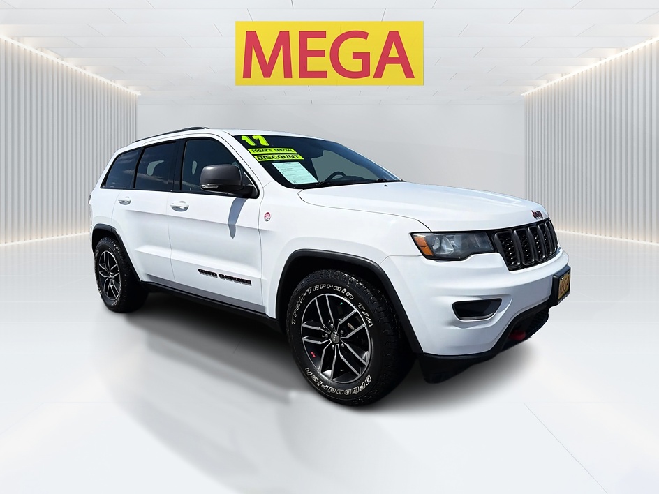 2017 Jeep Grand Cherokee Trailhawk's photo