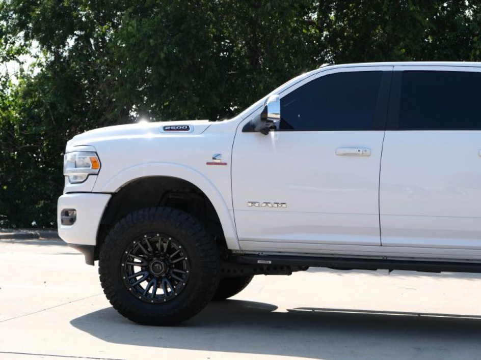 2019 Ram 2500 Laramie photo 6