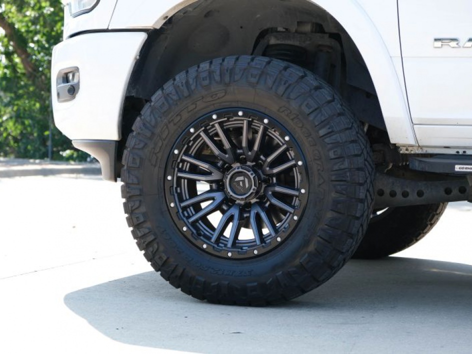 2019 Ram 2500 Laramie photo 8