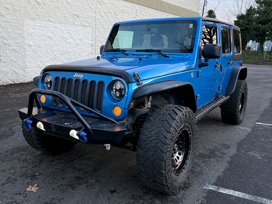2014 Jeep Wrangler Unlimited Sahara's photo