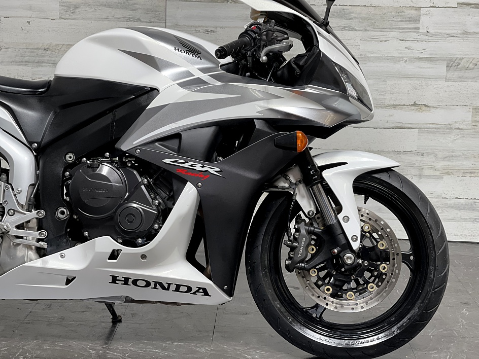 2007 honda cbr600rr exhaust