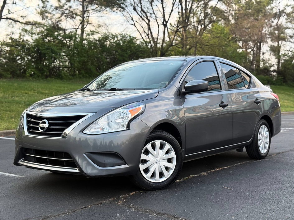 2019 Nissan Versa Sedan S Plus
