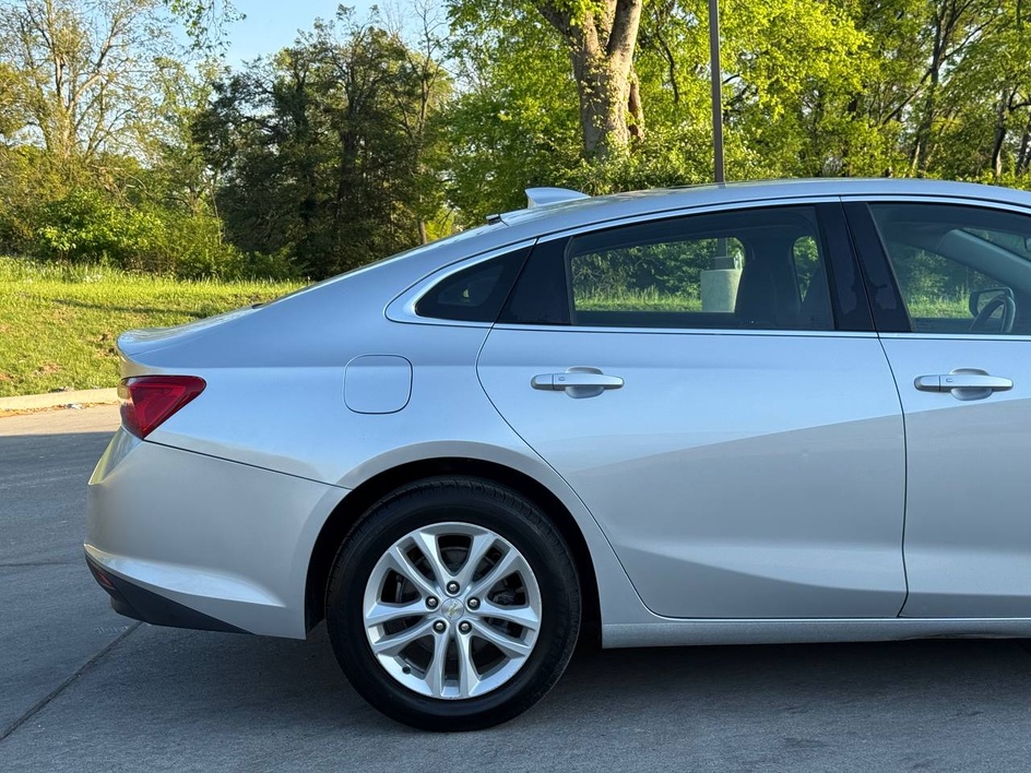 2018 Chevrolet Malibu 1LT - Photo 12