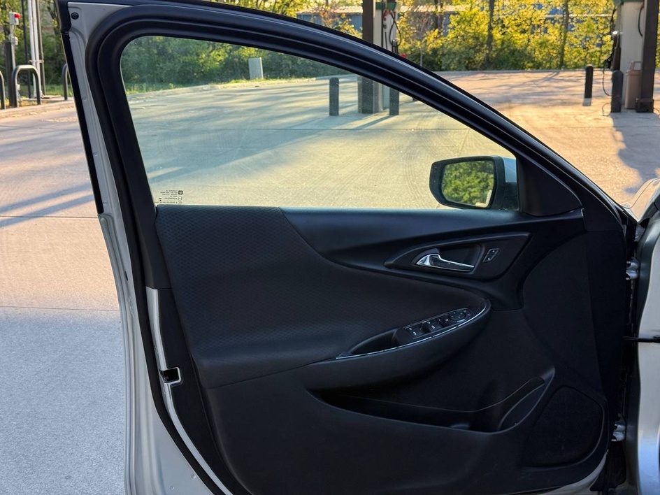 2018 Chevrolet Malibu 1LT - Photo 19