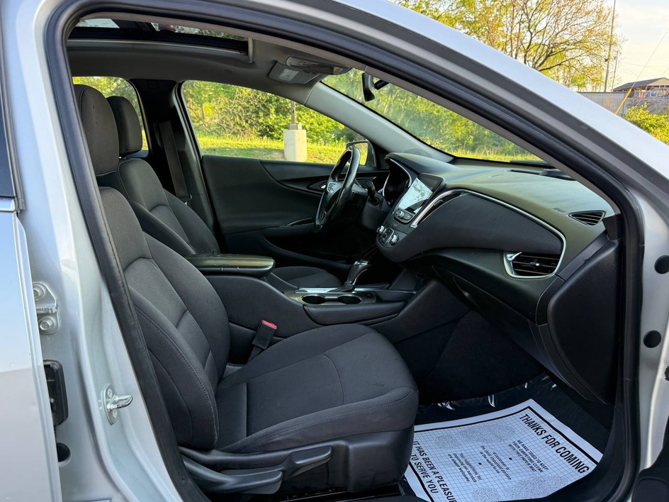 2018 Chevrolet Malibu 1LT - Photo 29