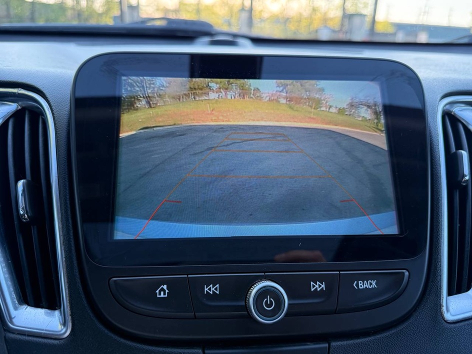 2018 Chevrolet Malibu 1LT - Photo 22