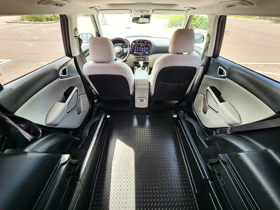 2024 Kia Soul EX - Photo 9