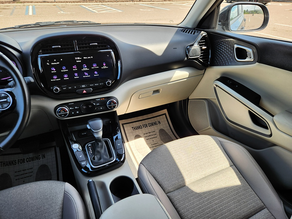 2024 Kia Soul EX - Photo 13
