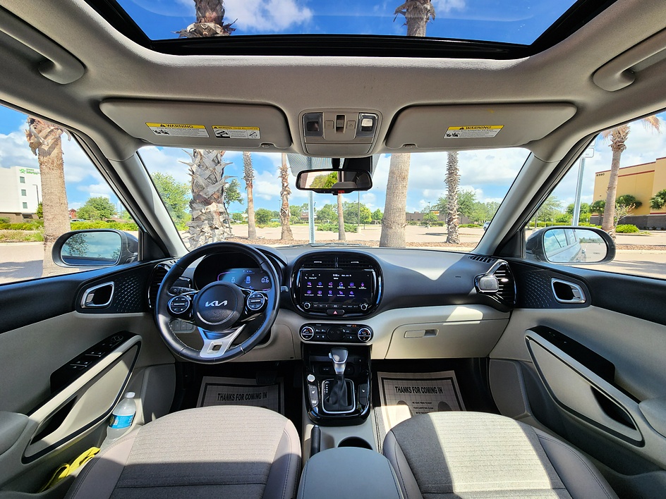 2024 Kia Soul EX - Photo 14