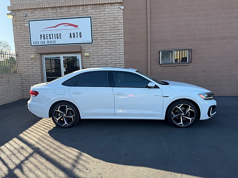 2020 Volkswagen Passat R-Line