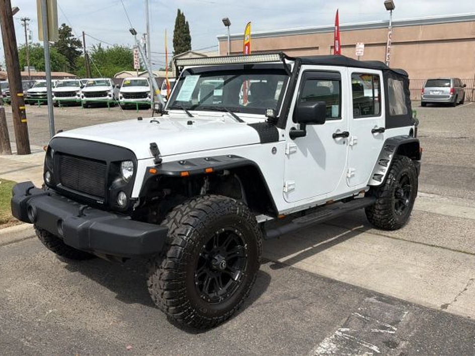 2015 Jeep Wrangler Sport's photo