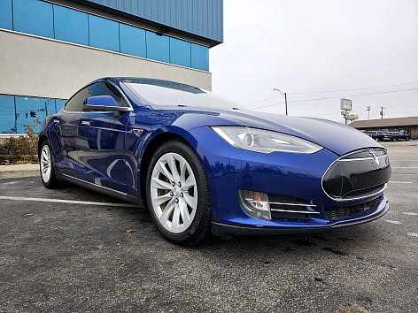 2016 Tesla Model S 90D's photo
