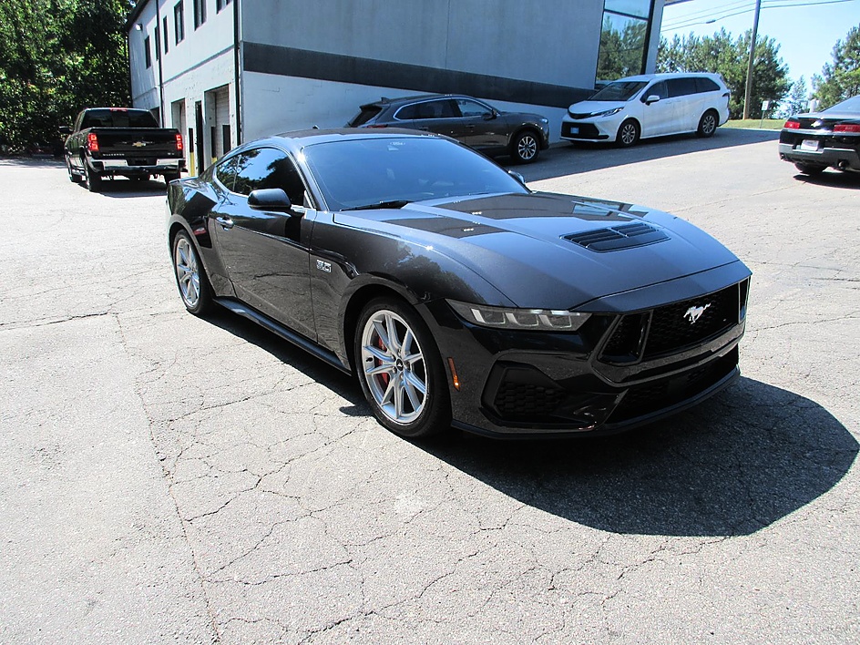 2024 Ford Mustang GT Premium - Photo 7