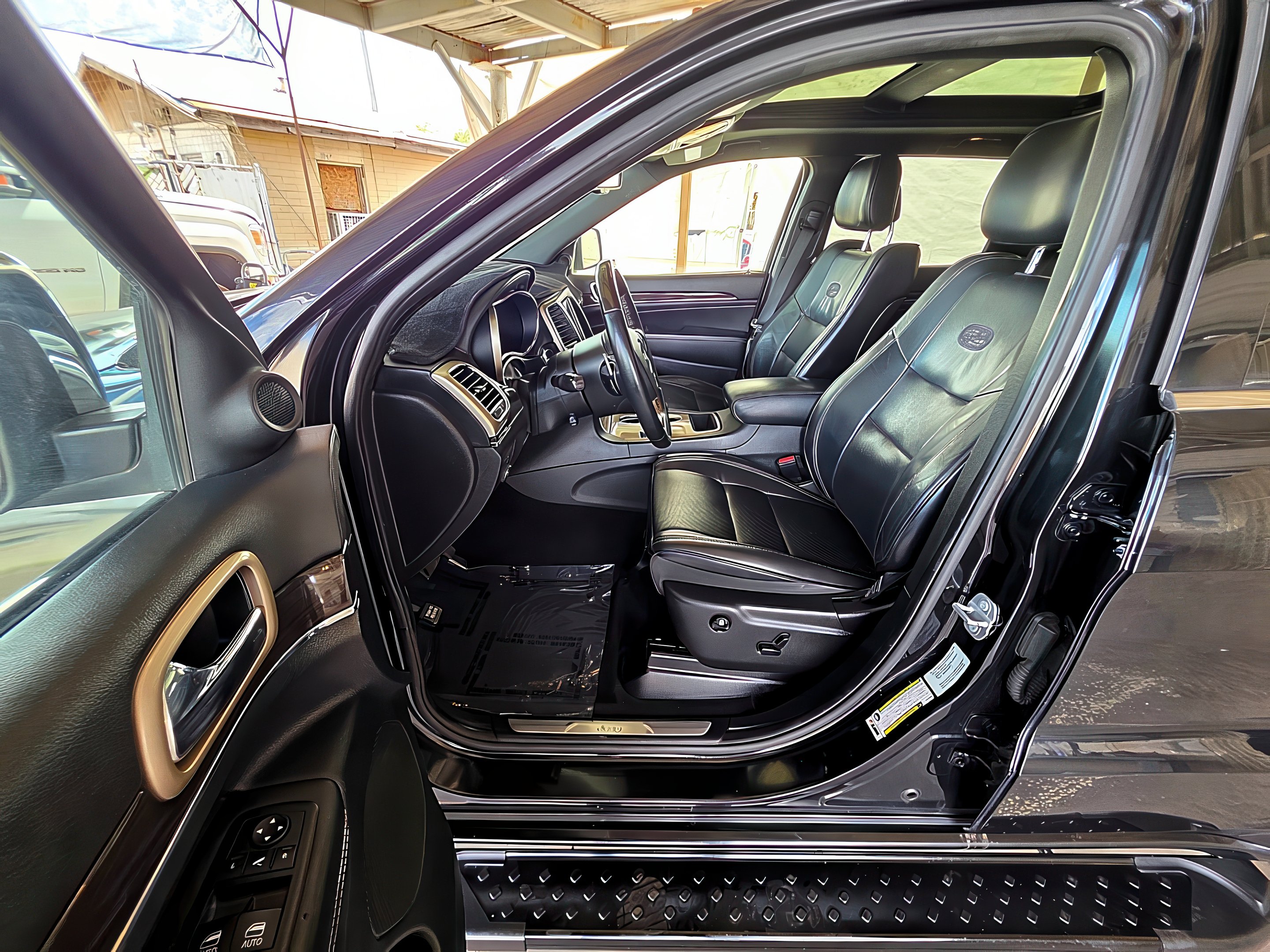 2014 Jeep Grand Cherokee Overland - Photo 7