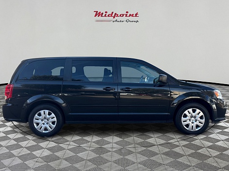 2016 Dodge Grand Caravan SE's photo