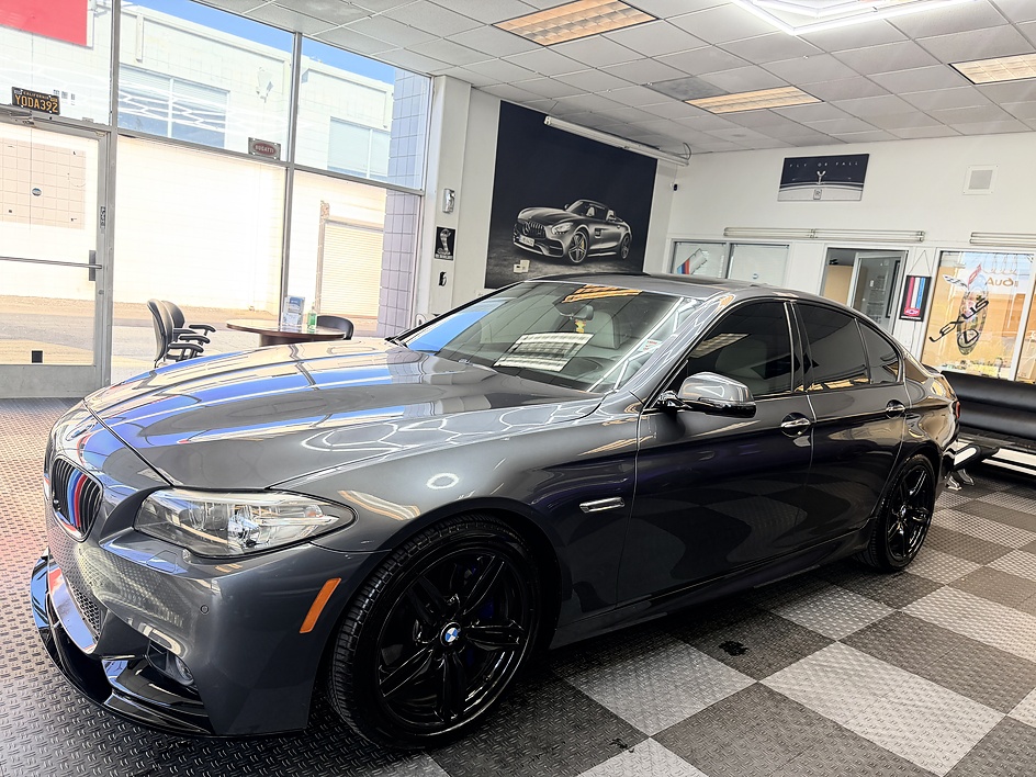 2015 BMW 5 Series 550i Sedan M Sport Line's photo