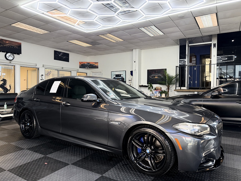 2015 BMW 5 Series 550i Sedan M Sport Line's photo