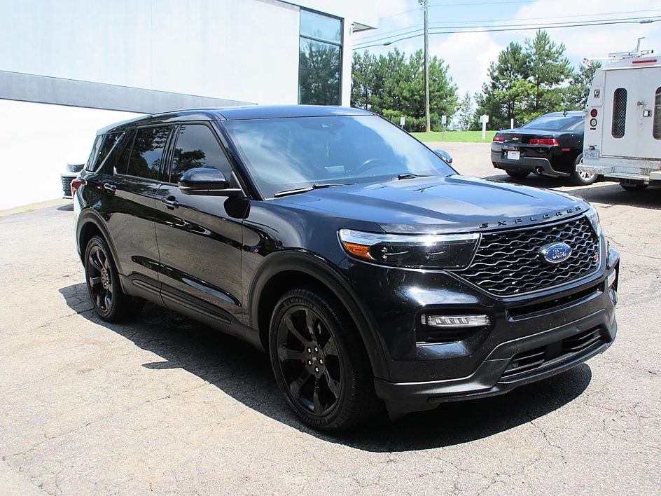 Ford Explorer photo 3