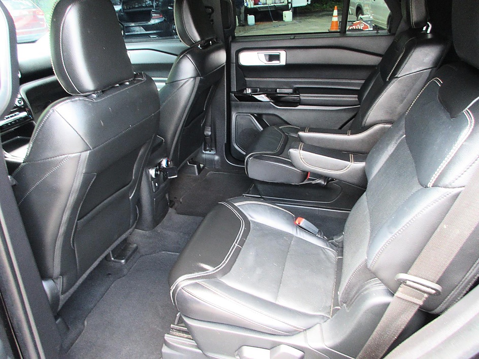 2022 Ford Explorer ST - Photo 12