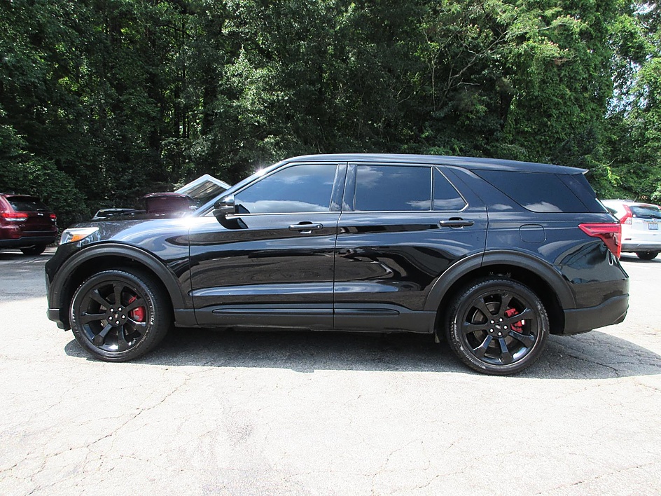 Ford Explorer photo 9