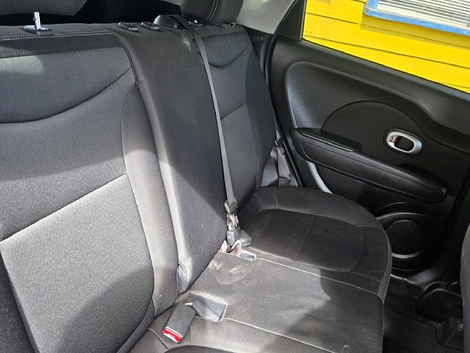 2016 Kia Soul Plus photo 3