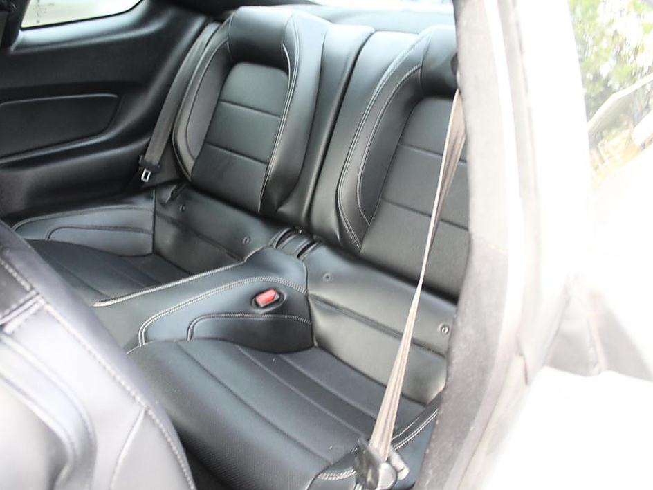 2021 Ford Mustang EcoBoost Premium - Photo 11
