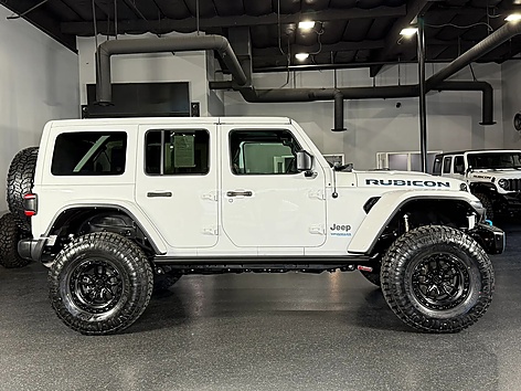 2021 Jeep Wrangler Rubicon 4XE's photo