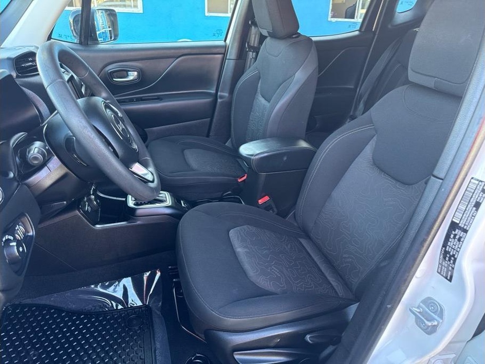 2023 Jeep Renegade Upland - Photo 9