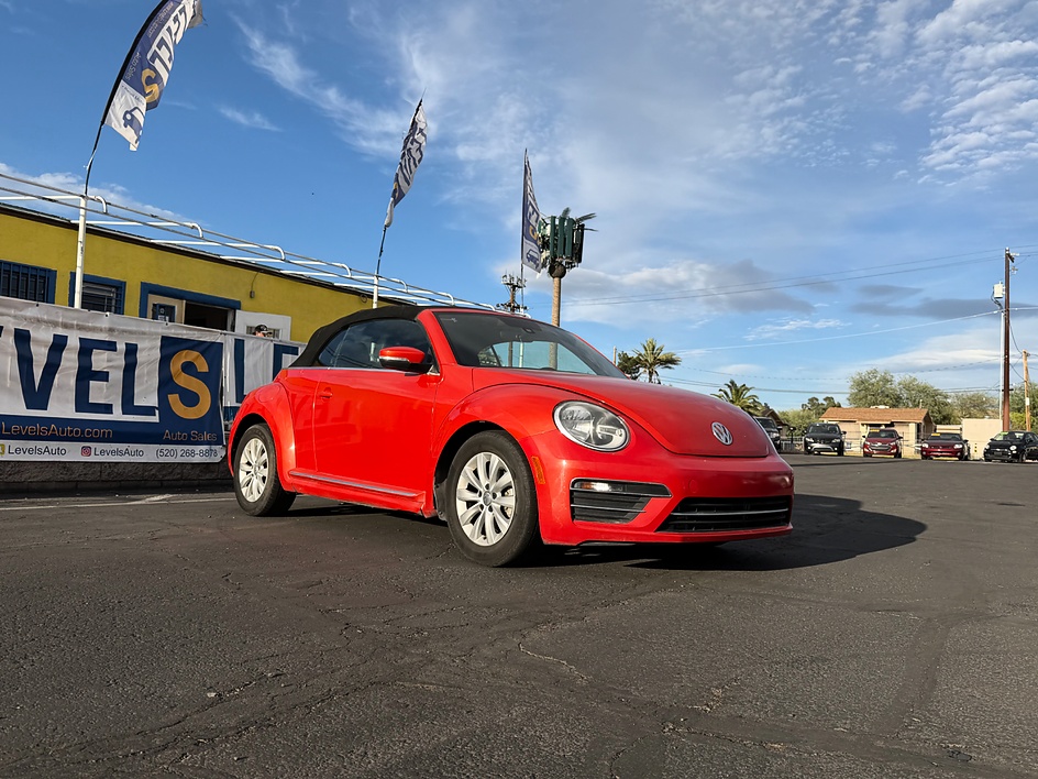 2017 Volkswagen Beetle 1.8T S Conv. auto's photo