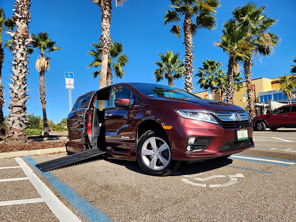 2019 Honda Odyssey EX-L's photo