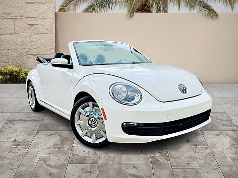 2013 Volkswagen Beetle 2.5's photo