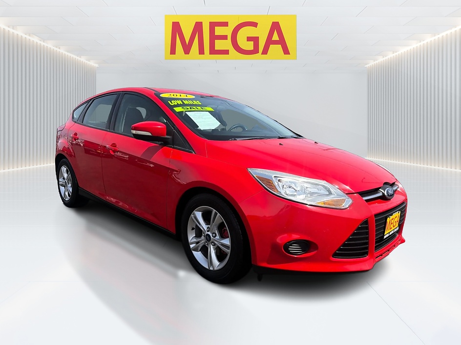 2014 Ford Focus 5 Door Hatch SE's photo