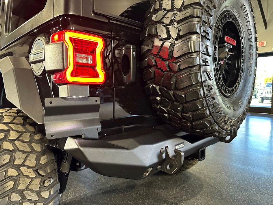 2024 Jeep Wrangler 4-Door Rubicon - Photo 11