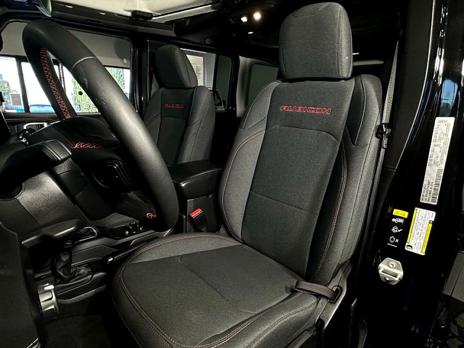 2024 Jeep Wrangler 4-Door Rubicon - Photo 16
