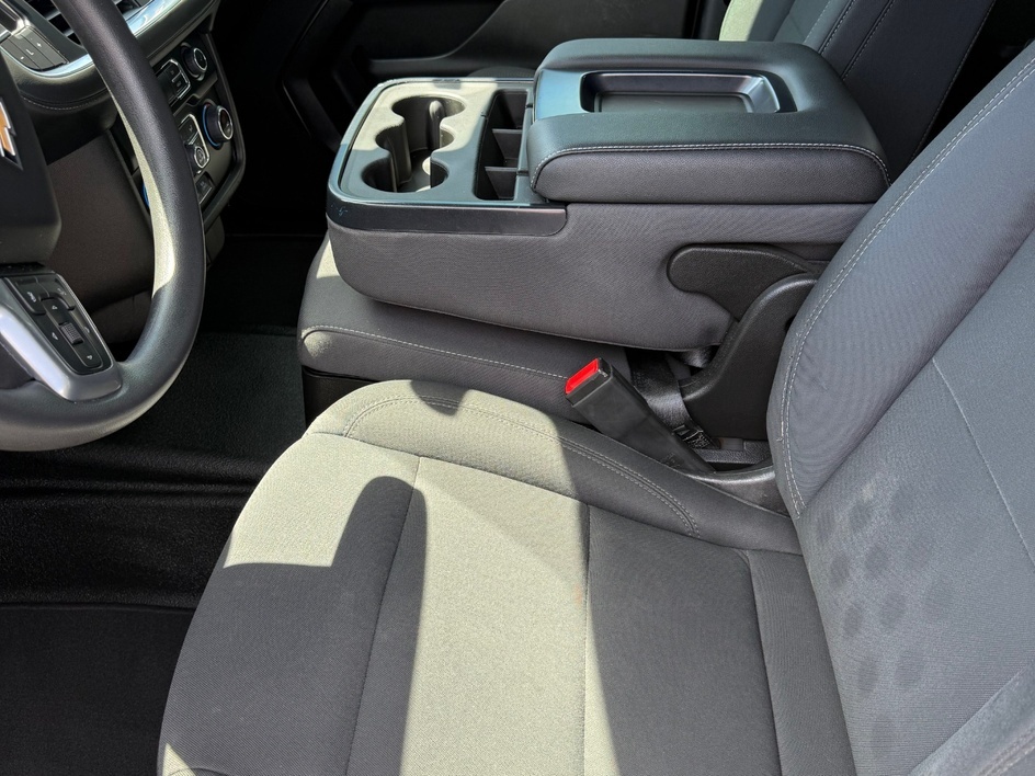 2022 Chevrolet Tahoe Fleet - Photo 6