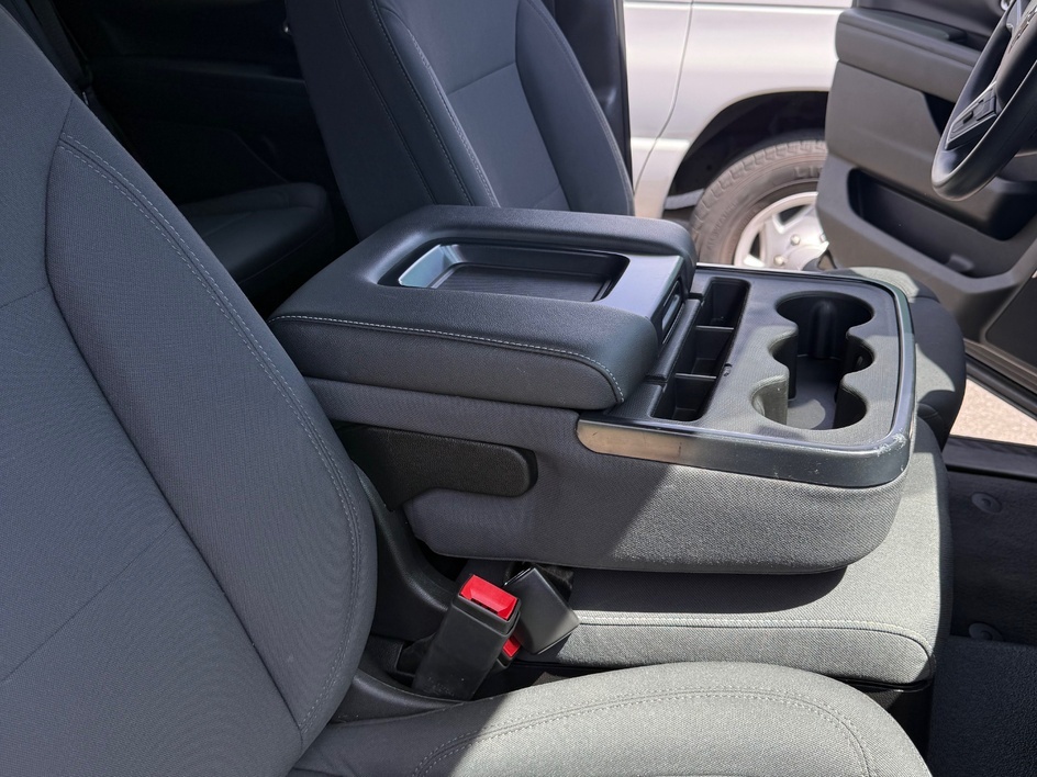 2022 Chevrolet Tahoe Fleet - Photo 7