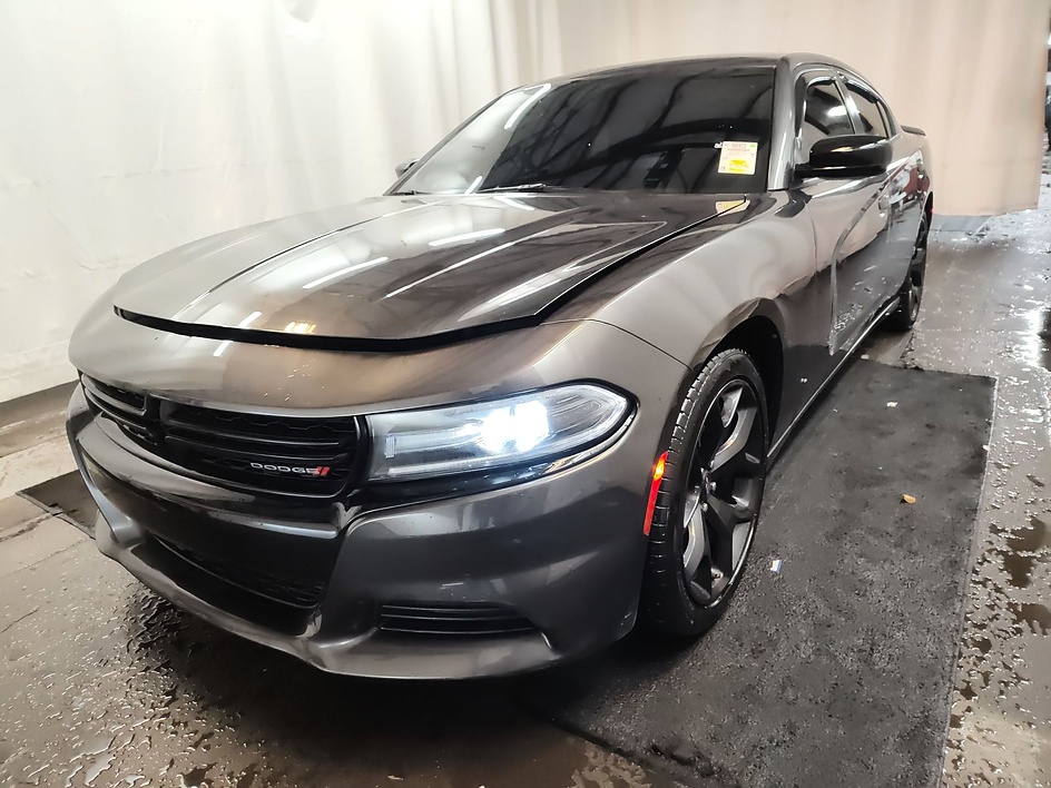 2020 Dodge Charger SXT's photo