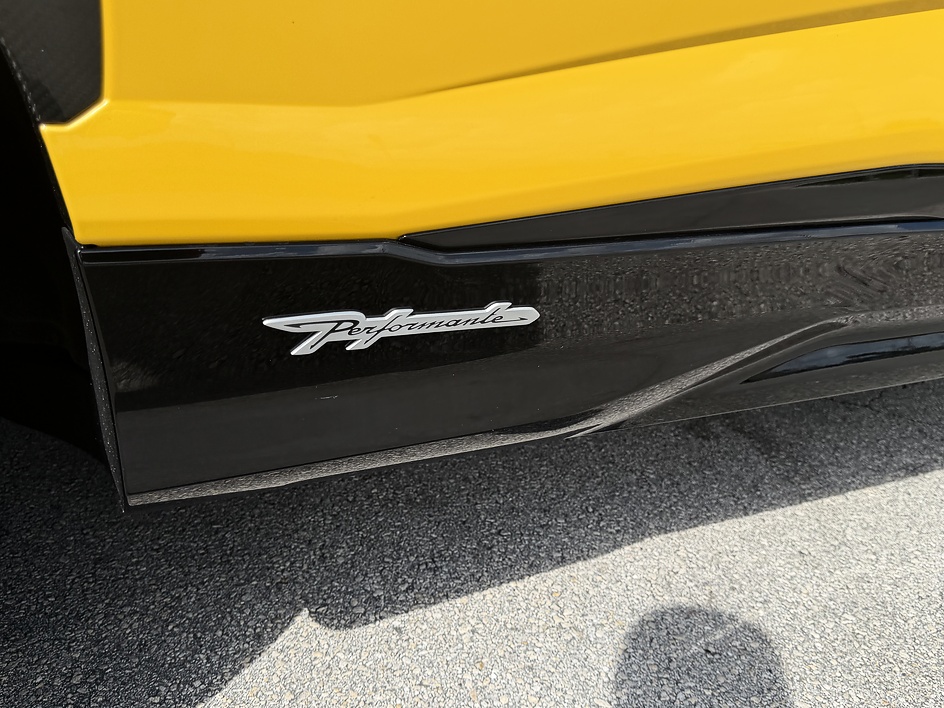 2024 Lamborghini Urus Performante - Photo 15
