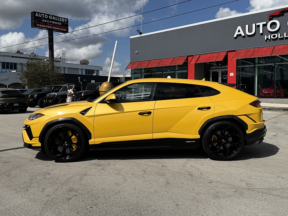 2024 Lamborghini Urus Performante - Photo 18