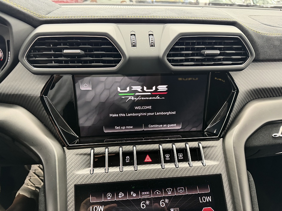 2024 Lamborghini Urus Performante - Photo 40
