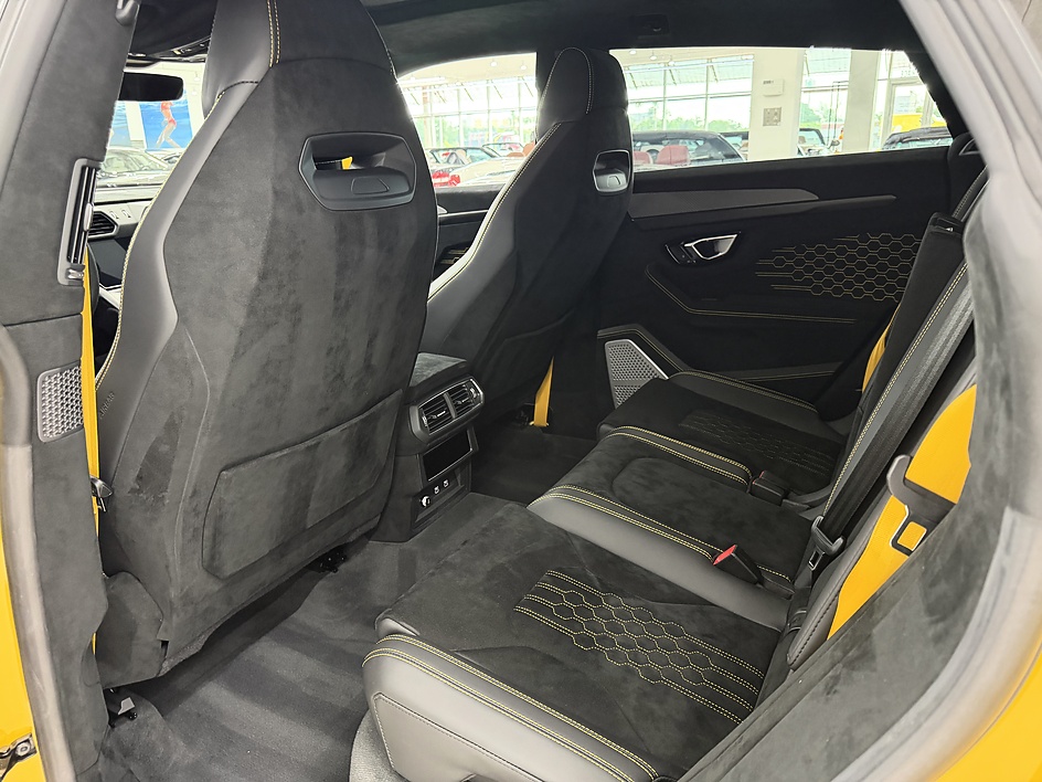 2024 Lamborghini Urus Performante - Photo 47