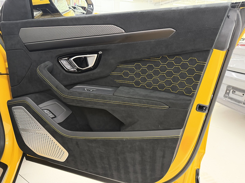 2024 Lamborghini Urus Performante - Photo 59