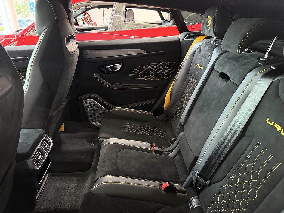 2024 Lamborghini Urus Performante - Photo 70