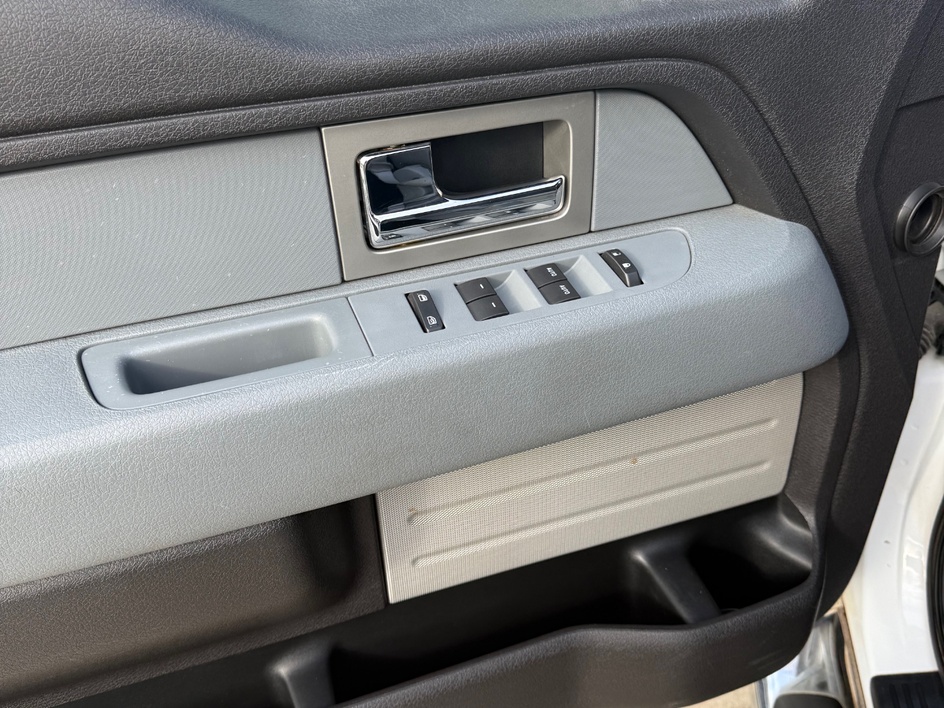 2011 Ford F-150 XLT - Photo 16