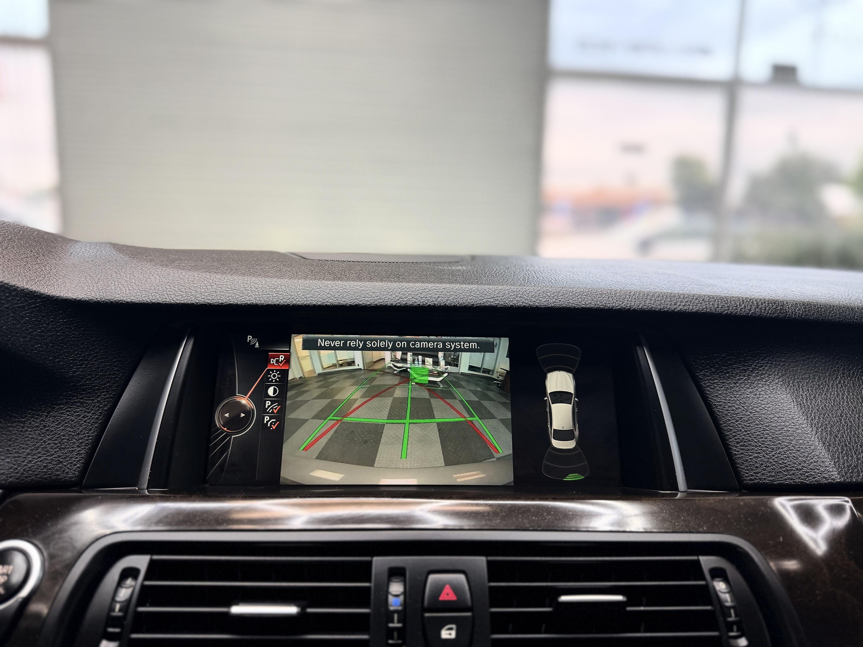 2016 BMW 5 Series 528i - Photo 12