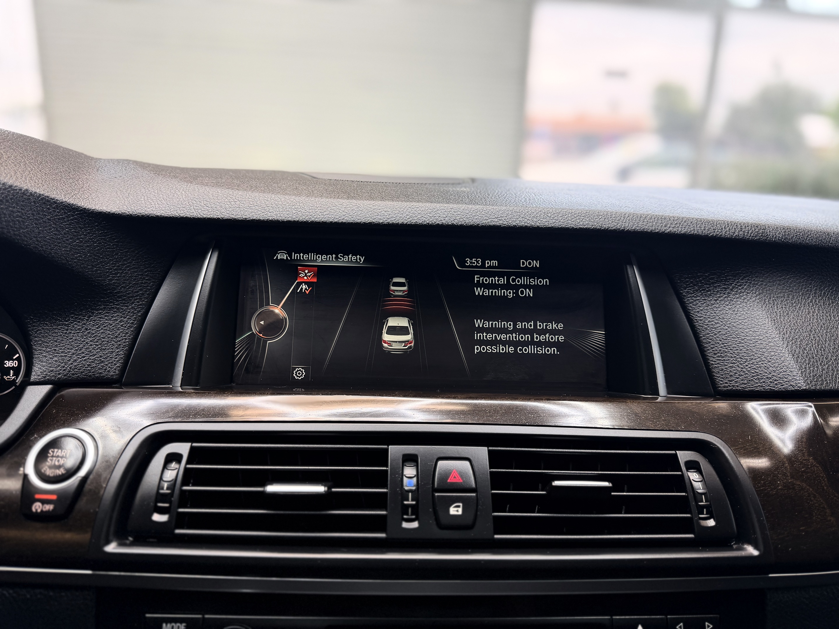 2016 BMW 5 Series 528i - Photo 10