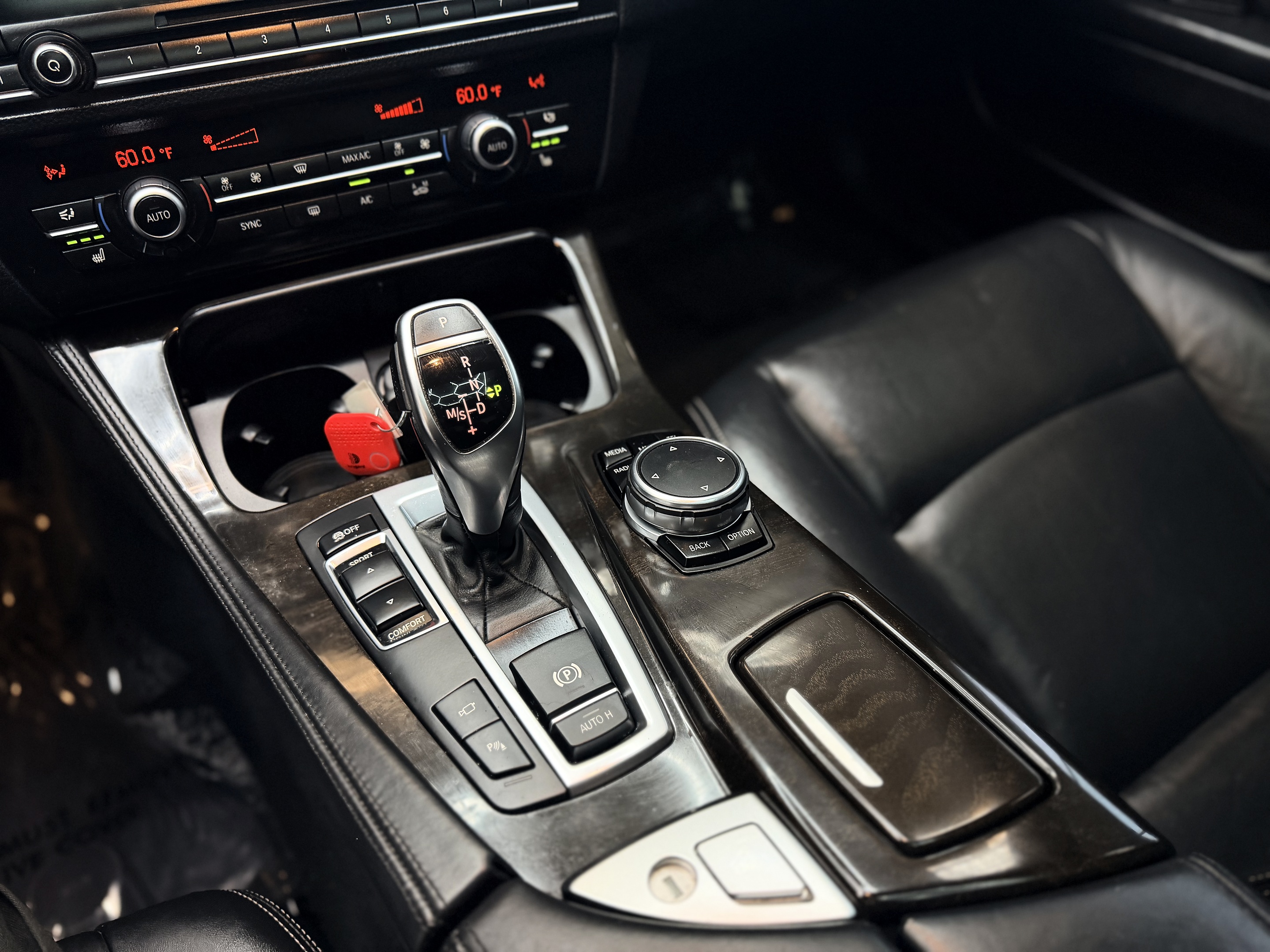 2016 BMW 5 Series 528i - Photo 15
