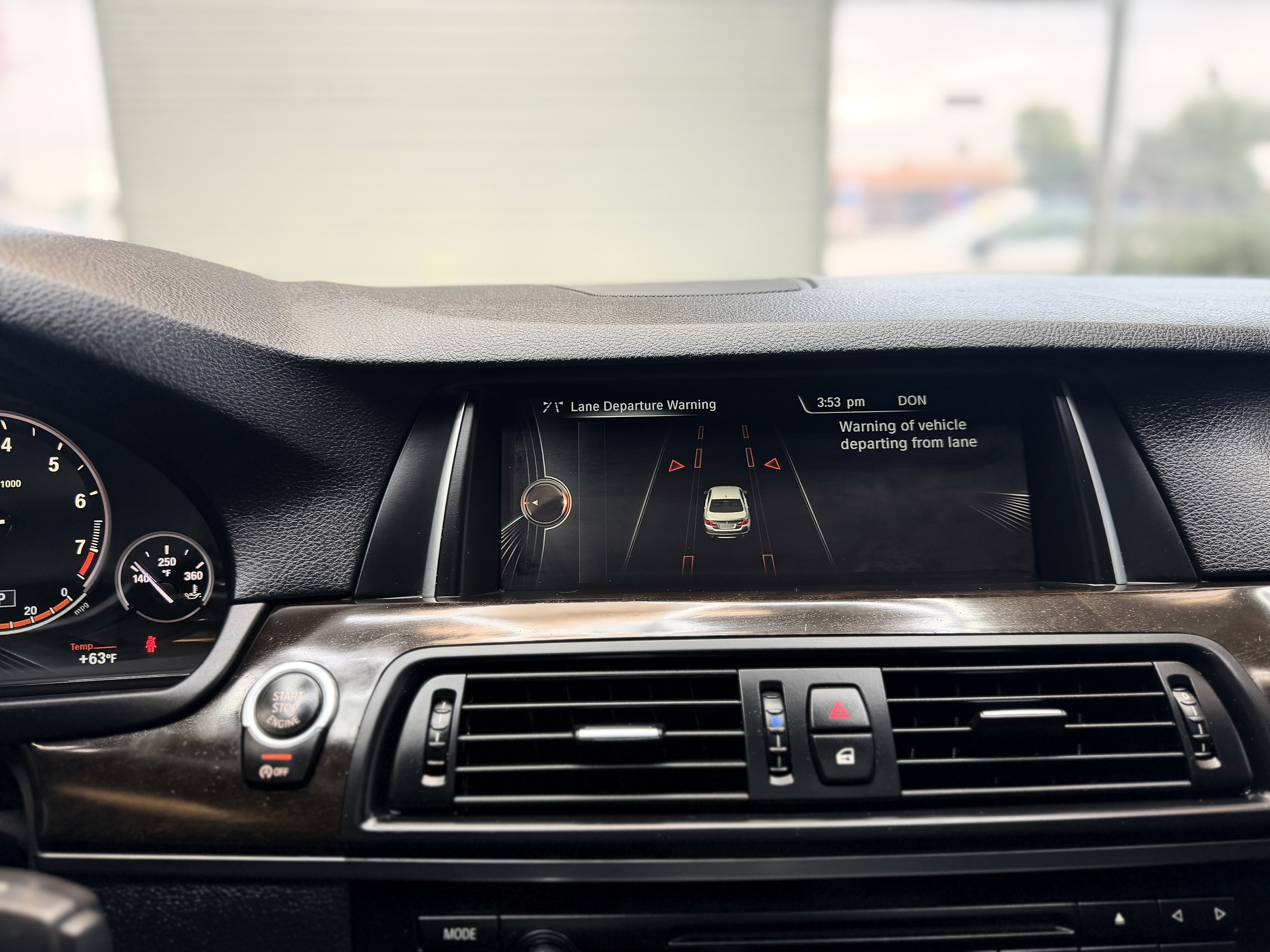 2016 BMW 5 Series 528i - Photo 11
